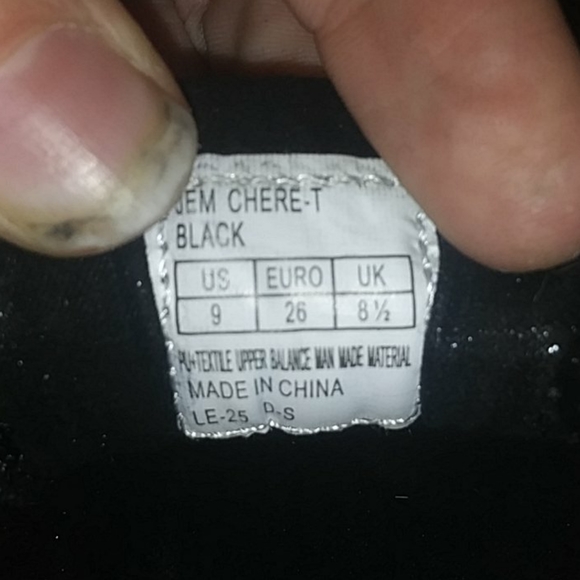 Shoes - Picture 4 of 5